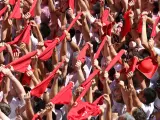 Miles de personas celebran el Chupinazo de los Sanfermines de 2019 en Pamplona (Navarra).