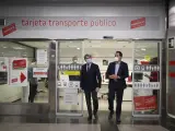 Ignacio Aguado (dcha.), vicepresidente de la Comunidad de Madrid, junto al consejero de Transportes, Ángel Garrido.