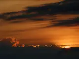 Amanecer de este 20 de junio desde el monte de San Crist&oacute;bal, en Pamplona.