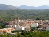 Este pequeño pueblo de Castellón, que tiene poco más de 700 habitantes, es la localidad con mayor deuda por habitante de España. Cada uno de sus residentes debe 7.200,8 euros. (Foto: Wikipedia/Enrique Íñiguez Rodríguez).