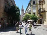 turistas turismo calle Sevilla España coronavirus Turistas en una céntrica calle sin coches 26/8/2020