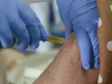 Madrid inicia la vacunación del primer ensayo clínico de la vacuna contra el Covid