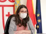 Mónica Oltra con mascarilla en rueda de prensa