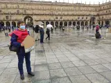 'Flashmob' De Cáritas En La Plaza Mayor De Salamanca.