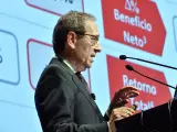 El presidente de Kutxabank, Gregorio VIllalabeitia, en la presentación del balance en Vitoria.
