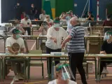 Elecciones auton&oacute;micas de Galicia en la poblaci&oacute;n de Burela (Lugo), el 12 de julio de 2020.