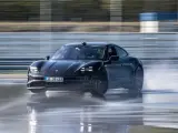El Porsche Taycan logra el récord Guinness de drifting.