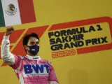 Sergio Pérez, en el podio del GP de Sakhir