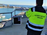 El Port de Tarragona inicia una campaña para recuperar el halcón peregrino como especie nidificante con la colocación de dos cajas nido de madera y la adecuación de la cornisa en los silos del Muelle de Reus.