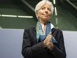 Lagarde extiende a Europa un 'cheque en blanco' de liquidez y tipos bajos durante 18 meses