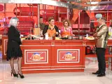 Una imagen de 'La última cena: especial Nochevieja', con Jorge Javier Vázquez, Lydia Lozano, Ágatha Ruiz de la Prada y Carlota Corredera.