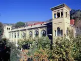 Balneario de Lanjar&oacute;n, Edificio de Manantiales.