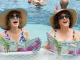 Kristen Wiig y Annie Mumolo en 'Barb and Star Go To Vista Del Mar'