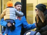 Justin Timberlake y Jessica Biel, con su hijo Silas.