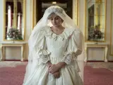 Emma Corrin como Lady Di en la 4T de ''The Crown'