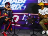 Max Verstappen y Lewis Hamilton, en una rueda de prensa