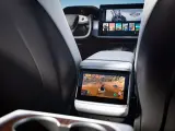 El volante del nuevo Tesla es semicircular.