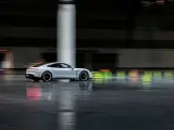 Porsche logra el récord Guinness de Velocidad en recinto cerrado.