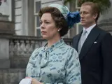 Olivia Colman y Tobias Menzies en 'The Crown'