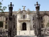 Archivo - Fachada de la Universidad de Sevilla