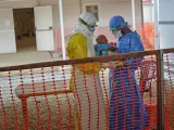 Imagen de archivo de un paciente de ébola en Guinea.