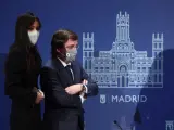 La vicealcaldesa de Madrid, Begoña Villacís; y el alcalde de Madrid, José Luis Martínez-Almeida.