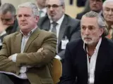 Álvaro Pérez Alonso 'El Bigotes', Pablo Crespo y Francisco Correa en el juicio que se celebra en la Audiencia Nacional. POOL (Foto de ARCHIVO) 14/10/2020