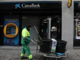 CaixaBank rebaja los despidos en 500 personas a las que se compromete a recolocar en empresas del grupo