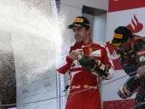 Fernando Alonso celebra su victoria en el GP de España de 2013