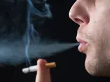 La corteza cerebral de las personas fumadoras pierde su grosor.