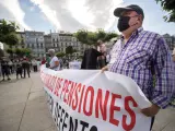 Protestas convocadas por el Movimiento de Pensionistas de Euskal Herria este sábado en Pamplona.