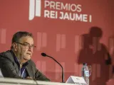 ROBER SOLSONA...20210607....VALENCIA......EL PRESIDENTE EJECUTIVO DE LA FUNDACIÓN, JAVIER QUESADA Y EL PREMIO NOBEL SERGE HAROGE EN LA RUEDA DE PRENSA DE LA 33ª EICIÓN DE LOS PREMIOS REY JAUME I, ANTES DE LA REUNIÓN