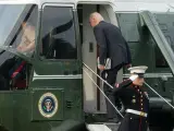 El presidente de EE UU, Joe Biden, sale de la Casa Blanca en el inicio de su primer viaje a Europa.