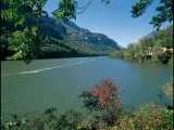 Embalse de Sobr&oacute;n, en los Montes Obarenes (Burgos).