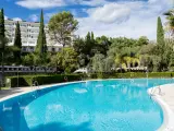 Piscina y exterior de Paradores de C&oacute;rdoba.