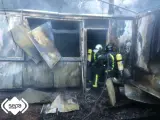 Sofocado un incendio en una construcción en el área recreativa de Santa Lucía, en Anleo (Navia)