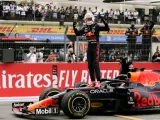 Max Verstappen celebra su victoria en Francia