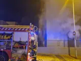 Sucesos.- Afectada por inhalación de humos una joven de 18 años en un incendio de vivienda en la capital