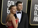 Scarlett Johansson y Colin Jost en los Globos de Oro en 2020