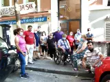 La Sareb ha enviado cartas de desahucio a 17 familias de un bloque de viviendas en la calle Cáceres de Madrid.