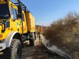 Un centenar de efectivos trabajan contra un incendio en Peraleda de San Román (Cáceres)