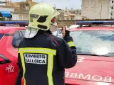 Los Bomberos intervienen en un incendio de balas de paja en una finca hípica de Andratx