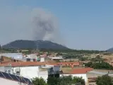 Declarado el nivel 1 de peligrosidad por un incendio en Casas de Millán