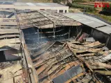 Se desploma el tejado de dos naves afectadas por el incendio de Montblanc (Tarragona)