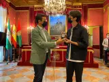 Cuenca pide a Paul Thin, ganador de 'Tierra de talento', que "lleve el nombre de la ciudad" a sus conciertos