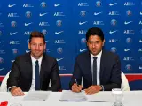 Messi, junto a Nasser Al-Khelaïfi, presidente del PSG.