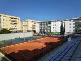 El complejo deportivo Las Viñas de Estepona duplica sus pistas de tenis tras las obras de ampliación y mejora