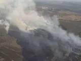 Cerca de 30 medios aéreos y terrestres trabaja en el fuego de Masa (Burgos), que sigue activo y en nivel 2