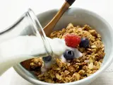 Un bol de cereales para el desayuno.