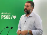 PSOE lamenta el "verano en blanco" de Junta en sanidad, "negro para los sevillanos"
